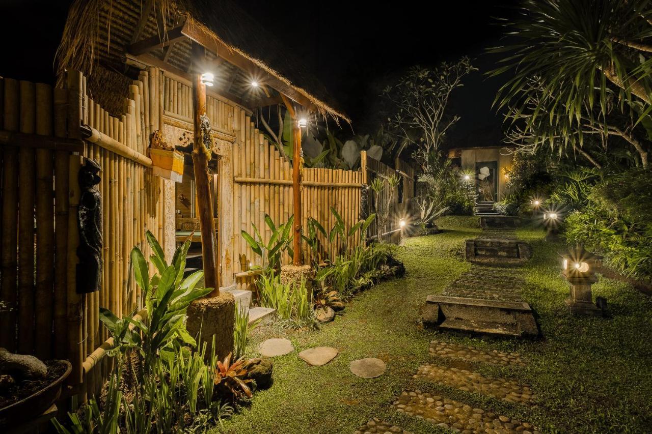 Teja Lokha Ubud Villa Esterno foto
